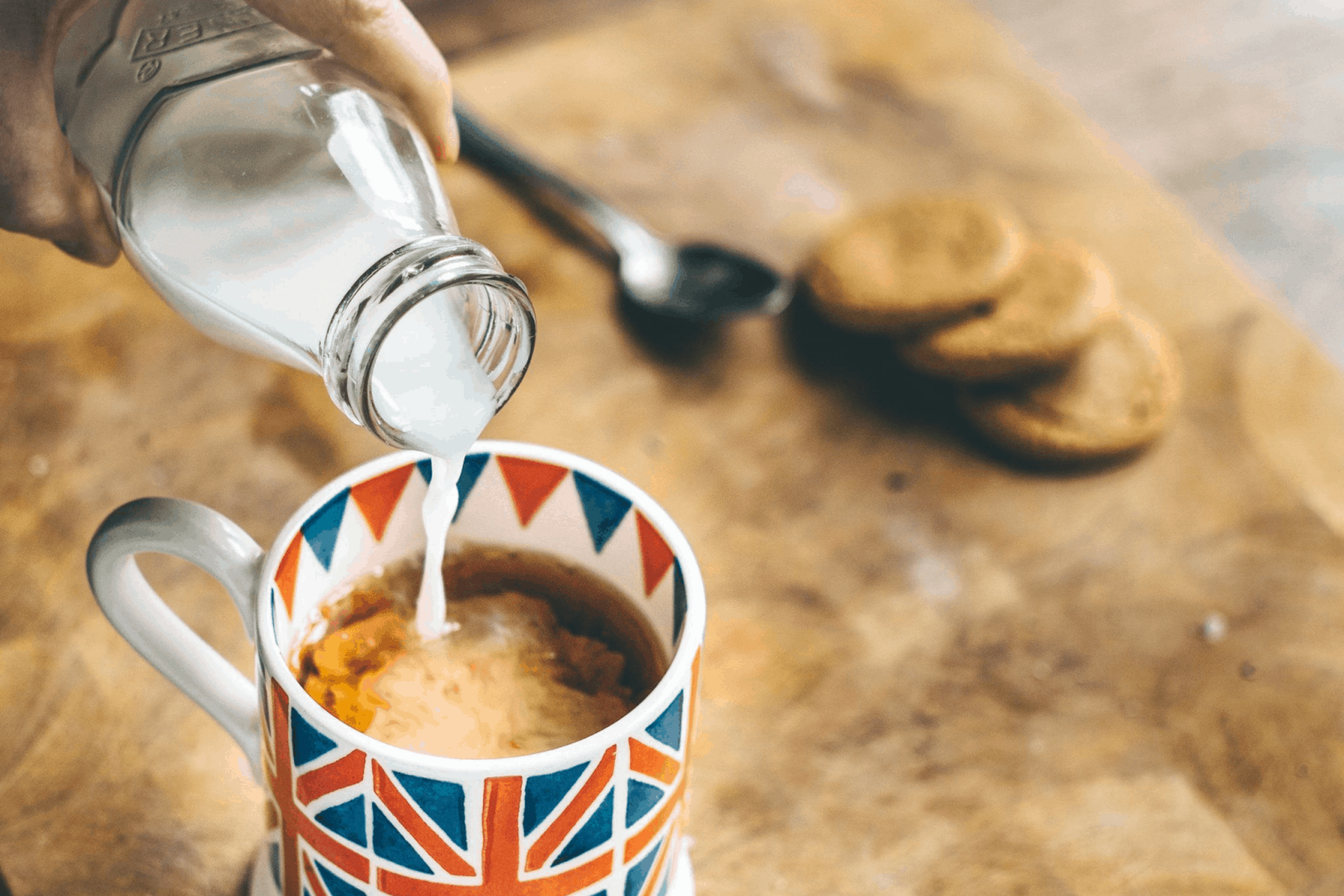 7 Best English Tea Brands of 2022 (Let’s Drink)