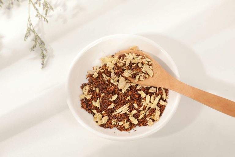 What Is Rooibos Tea? Taste, Benefits and Why It’s So Different